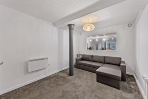 Photo 20- click for photo gallery